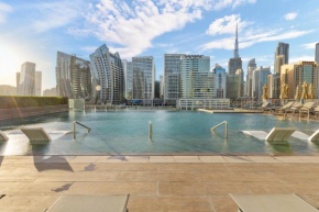 Waves Holiday Homes - City Serenity: Luxe Living at 15 Northside Tower 2